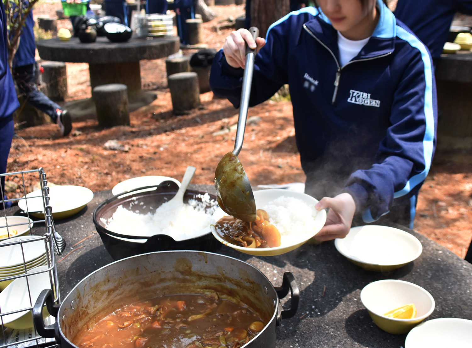 学年別研修（カレーづくり）