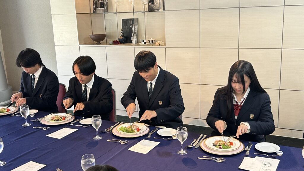 「テーブルマナー講習」生活デザインコース