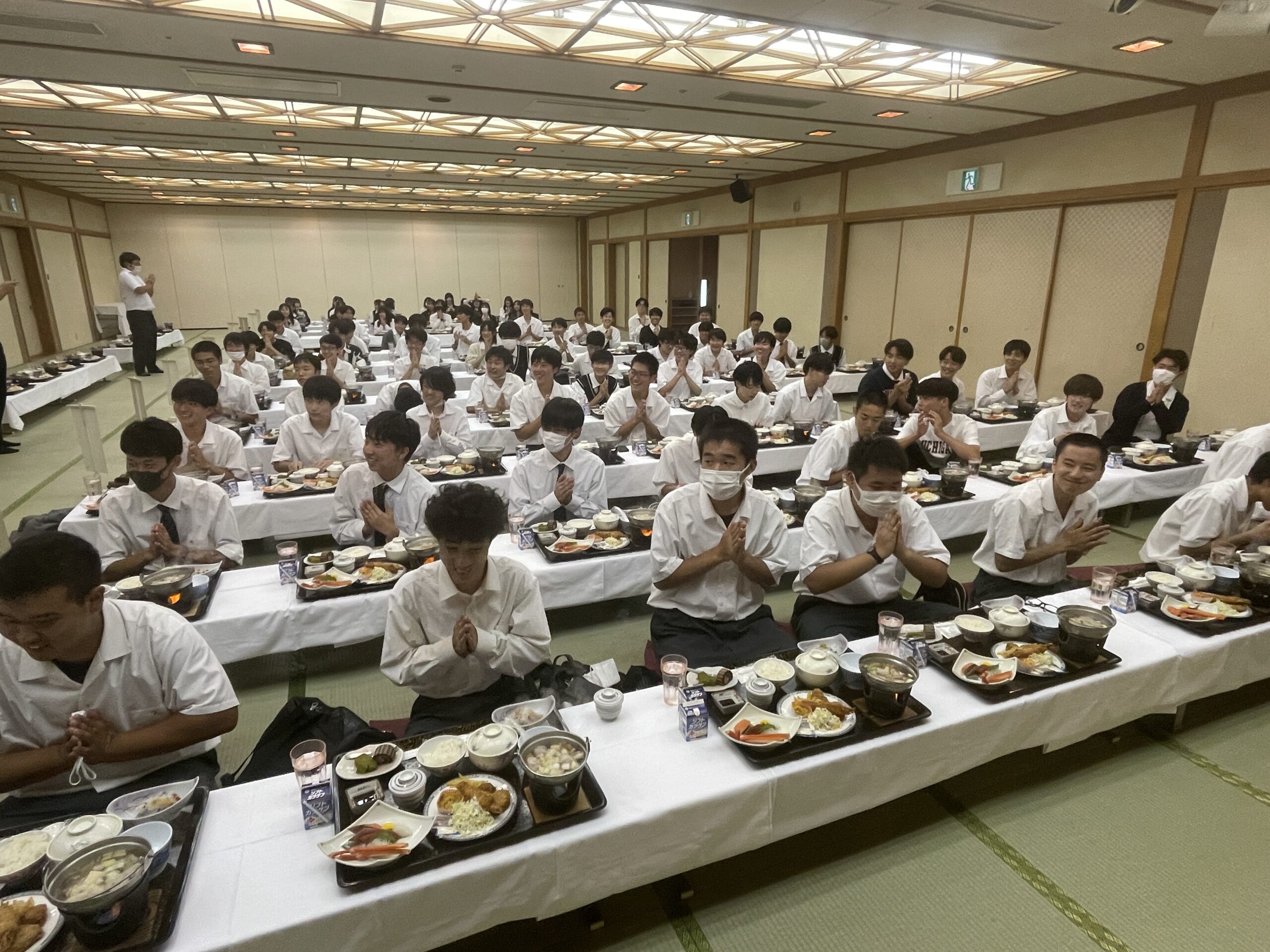 【北海道研修旅行1日目⑤】ホテルで夕食