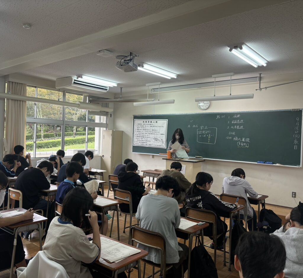 1年生 前期期末考査が始まりました