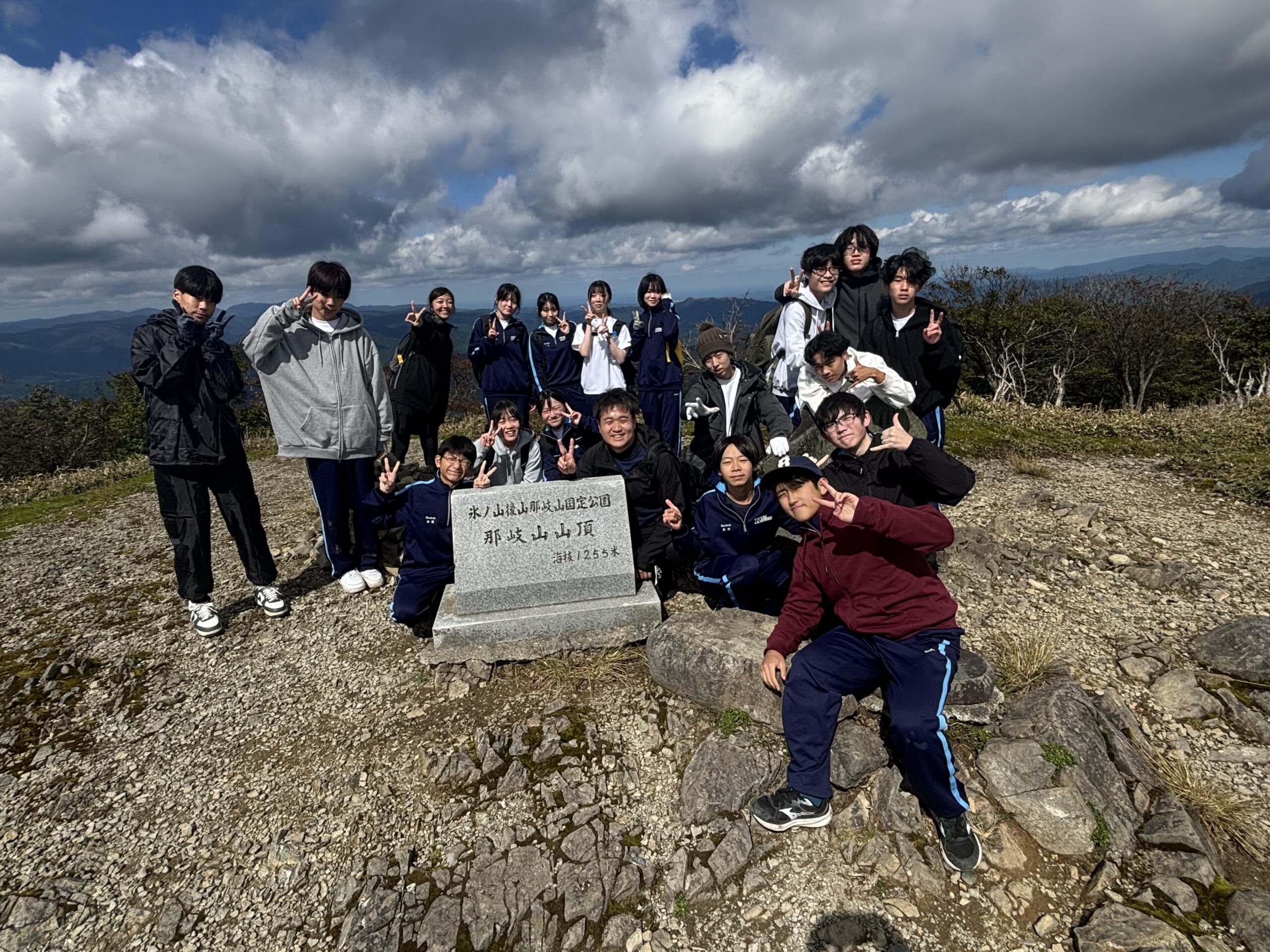 １年生　那岐山登山